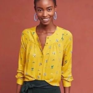 Anthropologie yellow printed blouse with tiny blue bows, Size 4